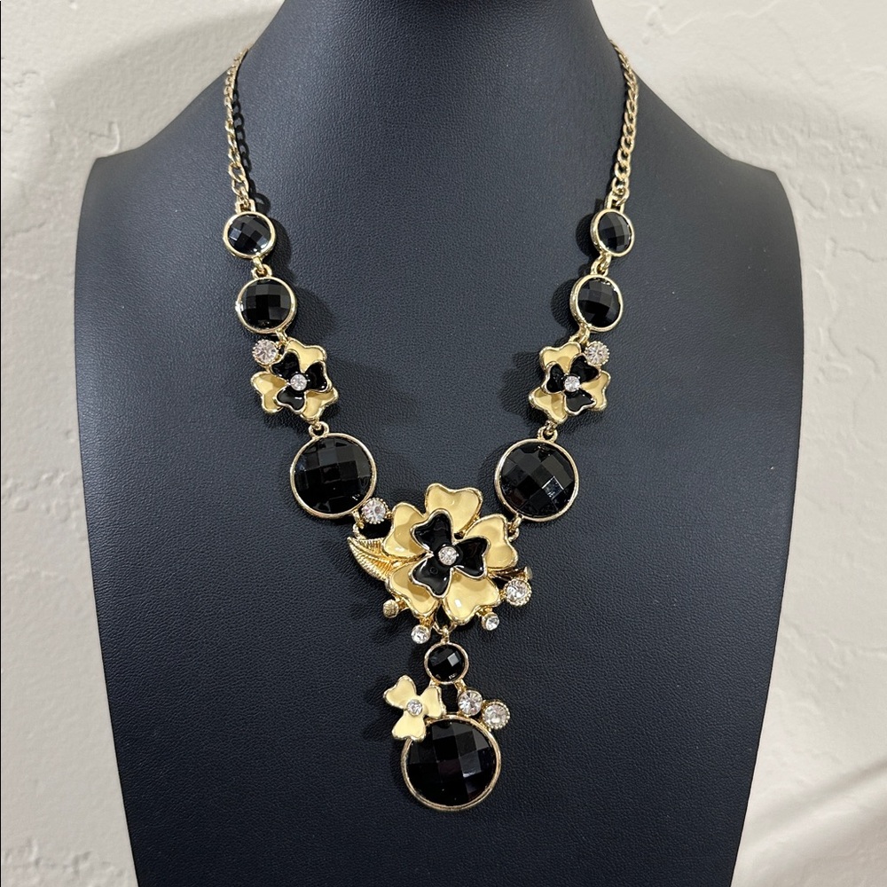 Amrita Singh Vintage Enamel Rhinestone Floral Choker Necklace